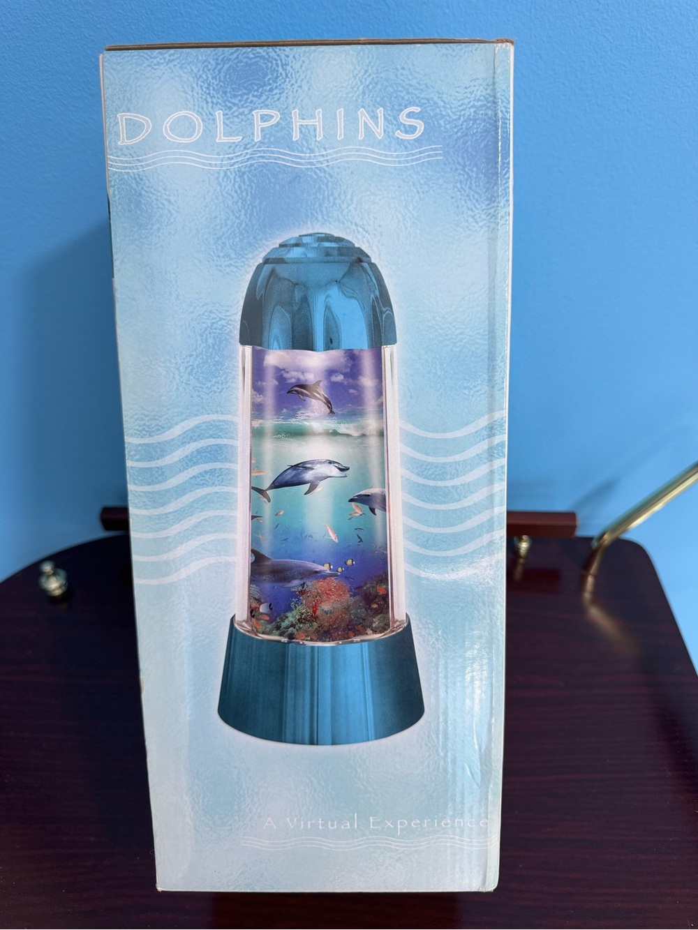 Rabbit Tanaka Dolphins A
Virtual Experience Motion Lamp with Sounds of the Sea